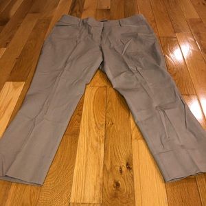 White House Black Market beige capris NWT 16